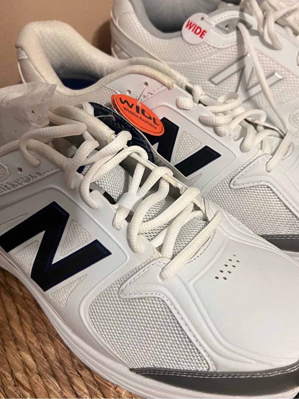 New Balance White Sneakers 10 wide 847v3